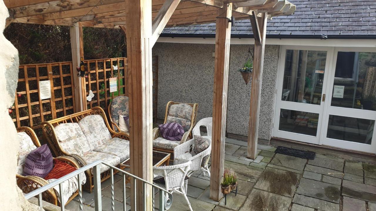 Trem Hyfryd B&B Dolgellau Exterior photo